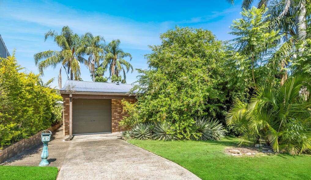 33 Glad Gunson Drive, Eleebana sold at auction on the weekend for $769,000.
