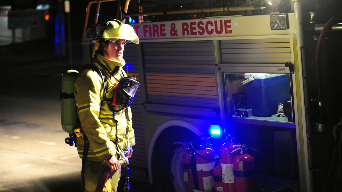Firefighter attends blaze. Picture by Karleen Minney