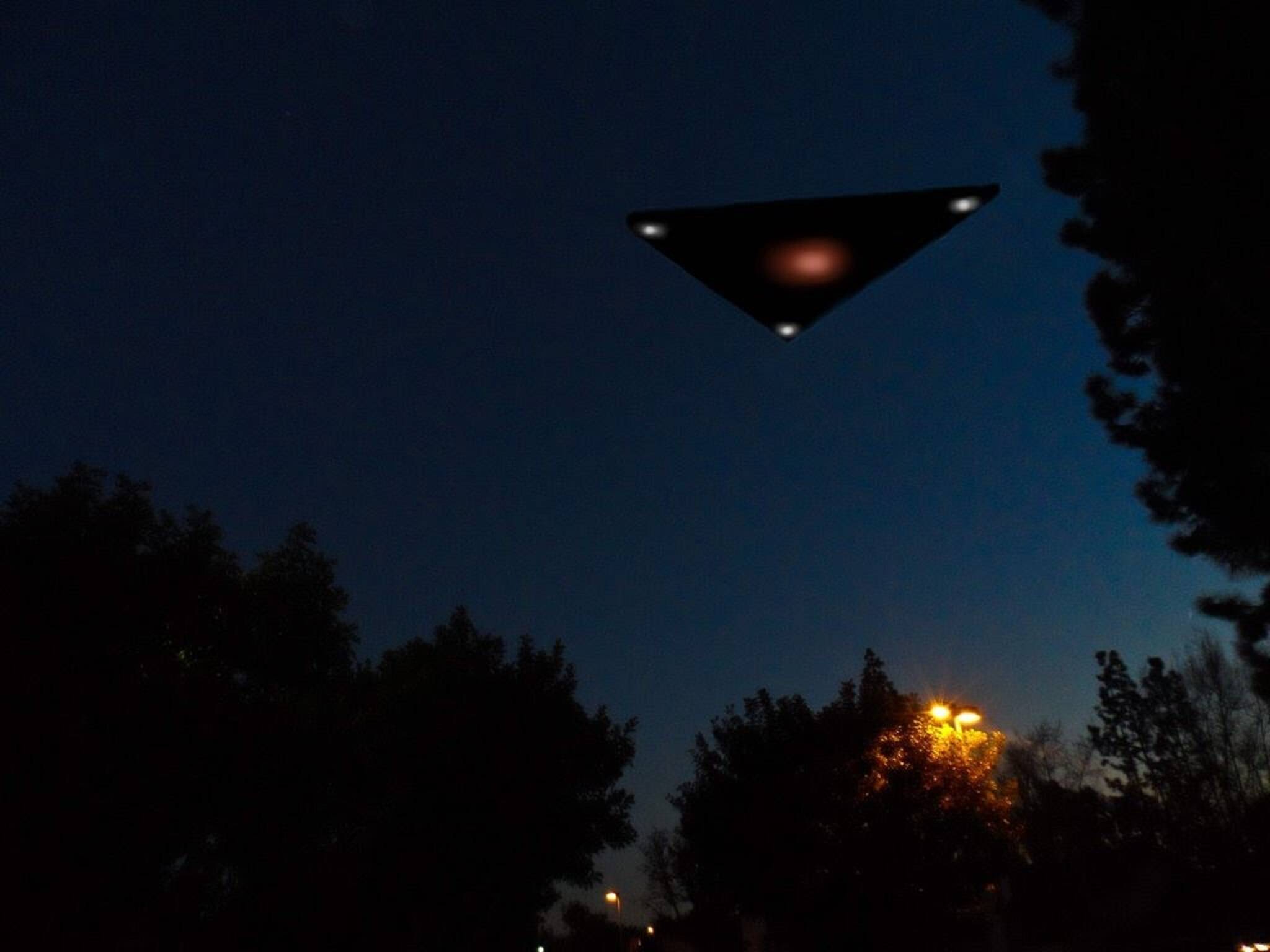black triangle ufo 2022