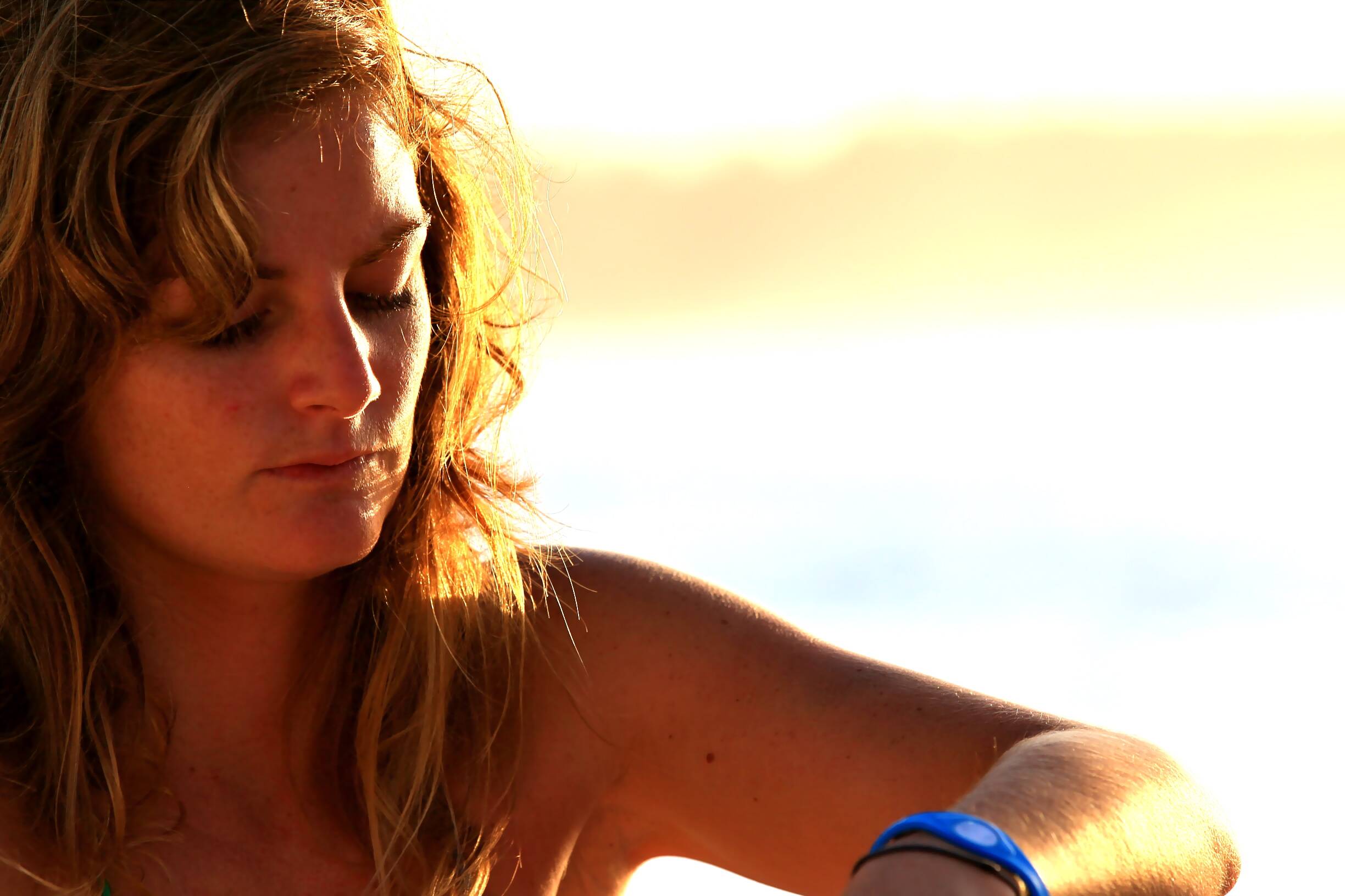 Our No.1 woman surfer- Rebecca Woods, from pro surfer to Newcastle  osteopath, Newcastle Herald