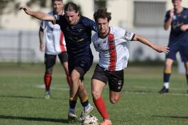 Edgeworth midfielder Seth Clark breaks free from a defender. Picture Sproule Sports Focus
