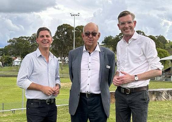 Dominic Perrottet with Dave Layzell and Dungog mayor John Connors on Thursday.