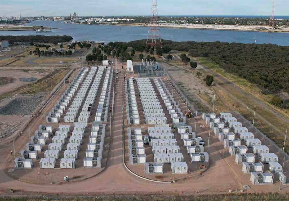 AGL has recently announced plans to build a 500megawatt battery at the corner of the corner of Old Punt Road and the Pacific Highway Tomago.