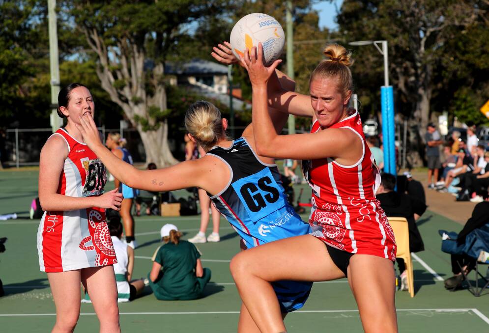 Souths circle defender Nakita Jackson wins the ball in a tight battle. Picture by Peter Lorimer