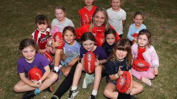 Sydney Swans player Lisa Steane inspired the next generation of AFLW players at No.1 Sportsground on Saturday. Picture by Peter Lorimer