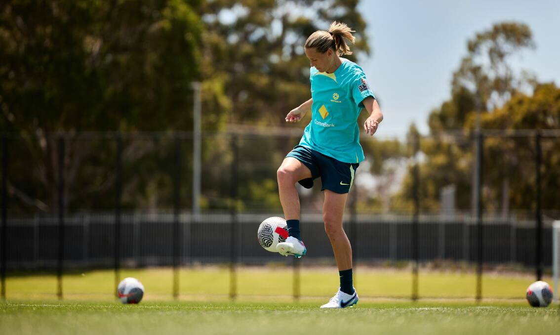 Emily van Egmond trains in Perth on Monday. Picture by Rachel Bach/Football Australia