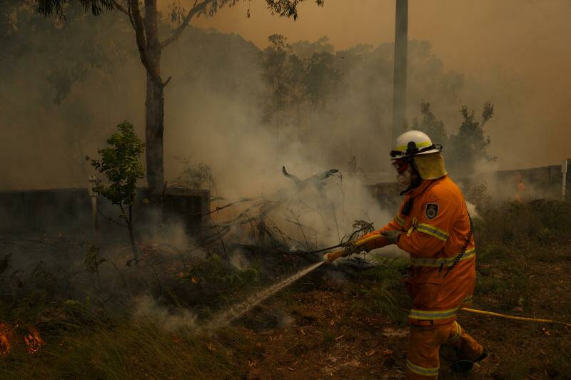Moving house in the middle of the Salt Ash bushfire