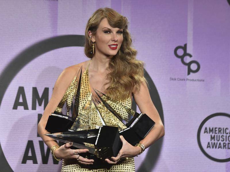 Songwriter Taylor Swift finds success by giving fans what they want.