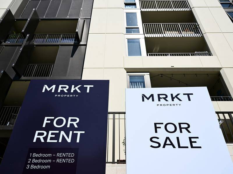 Renters are turning into buyers with the rental market remaining tight. Photo: Lukas Coch/AAP PHOTOS