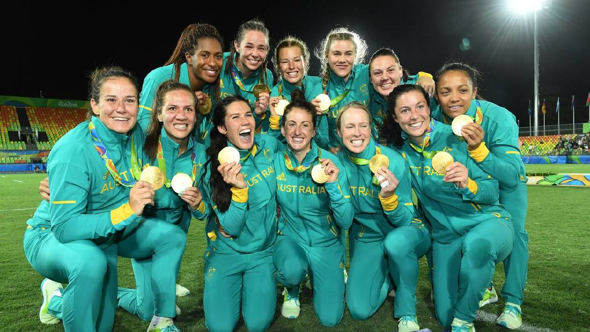 Australia's gold-medal winning Women's Rugby Sevens team from the Rio 2016 Olympic Games. (Dean Lewins/AAP PHOTOS)