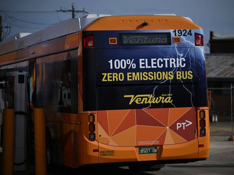 A report from the Australia Institute calls for bolder targets for electric buses in this country. (James Ross/AAP PHOTOS)