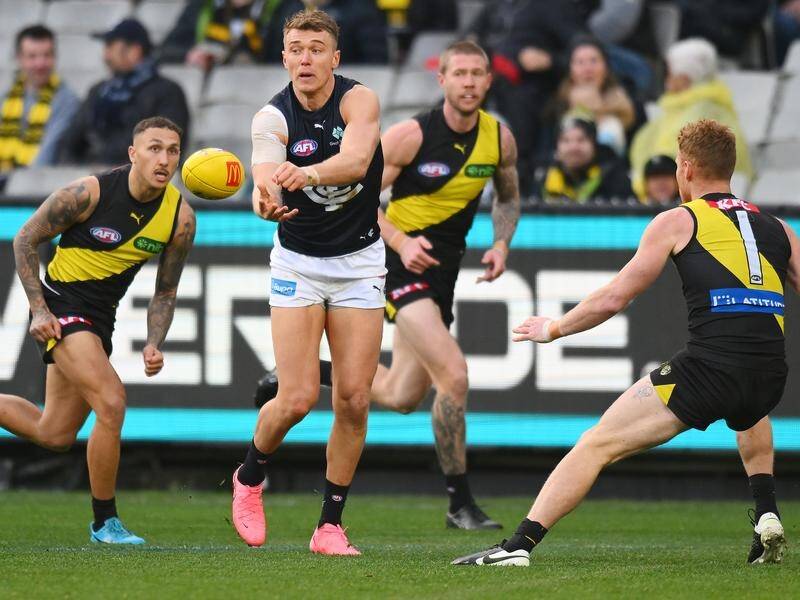 A grand performance from Patrick Cripps has steered the Blues to victory over Richmond. (Morgan Hancock/AAP PHOTOS)