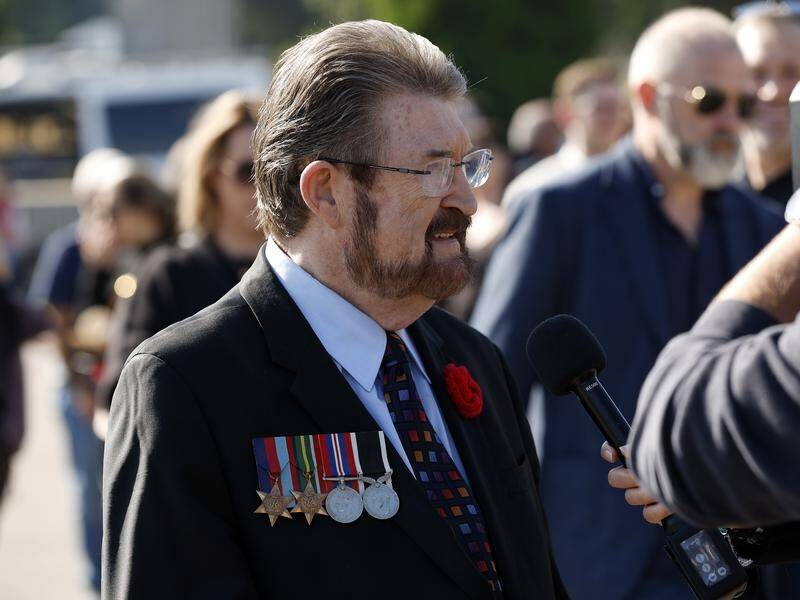Former senator and media personality Derryn Hinch is disbanding his political party. (Con Chronis/AAP PHOTOS)