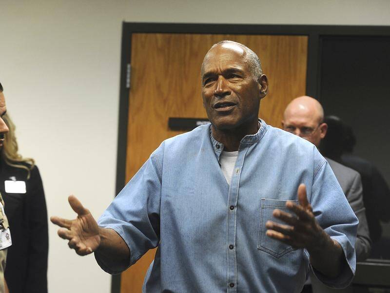 Ex-NFL star and actor OJ Simpson dies of cancer | Newcastle Herald | Newcastle, NSW