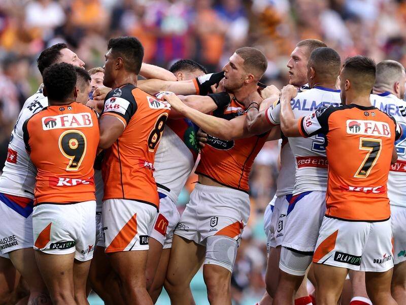 Tempers flared during and after the match as Newcastle scored a 14-12 NRL win over Wests Tigers. (Brendon Thorne/AAP PHOTOS)