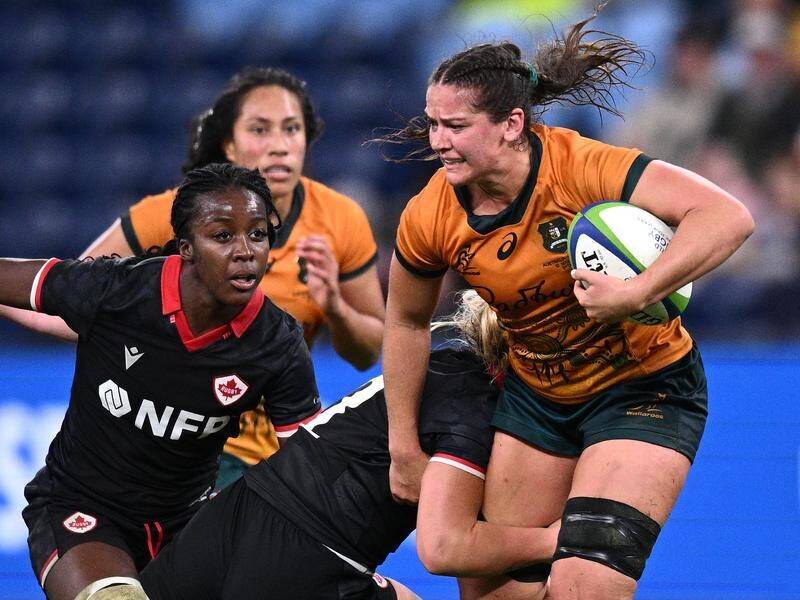 Michaela Leonard hopes to guide the Wallaroos back to winning ways when they face Fiji in Sydney. (Dan Himbrechts/AAP PHOTOS)