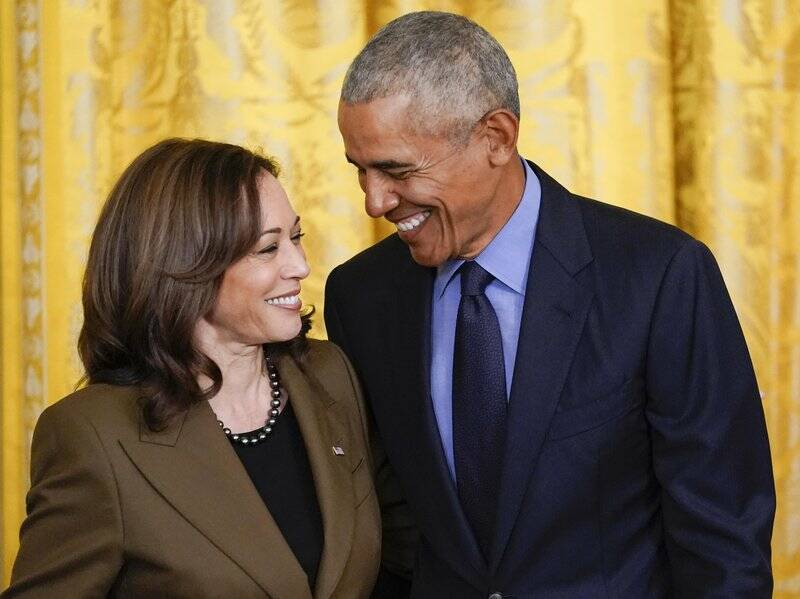 "Michelle and I couldn't be prouder to endorse you," Barack Obama tells Kamala Harris in a call. Photo: AP PHOTO