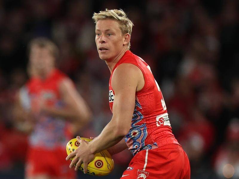 Sydney superstar Isaac Heeney is out of Brownlow Medal contention following his suspension. (Jonathan Di Maggio/AAP PHOTOS)