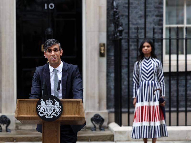Rishi Sunak spoke outside No.10 Downing Street before going to Buckingham Palace. (EPA PHOTO)