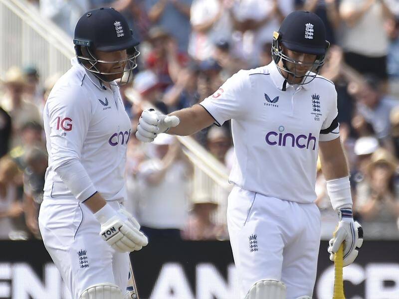 Jonny Bairstow (l) won't be pleased with Joe Root's reflection of the keeper's 2023 Ashes run out. (AP PHOTO)