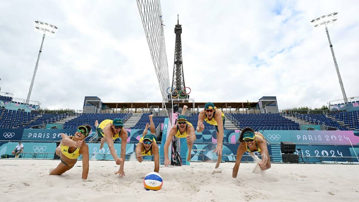 Australia will field a six-strong beach volleyball squad at the Paris Games. (Dave Hunt/AAP PHOTOS)
