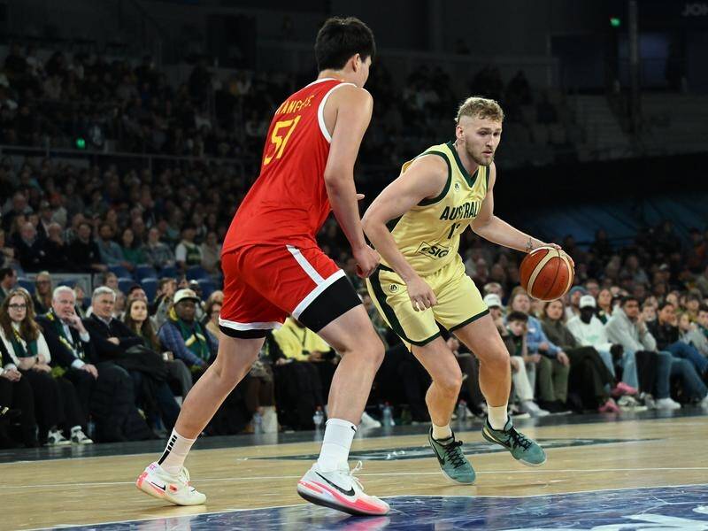 Jock Landale had a game-high 19 points in the Boomers' big win over China in Melbourne. (James Ross/AAP PHOTOS)