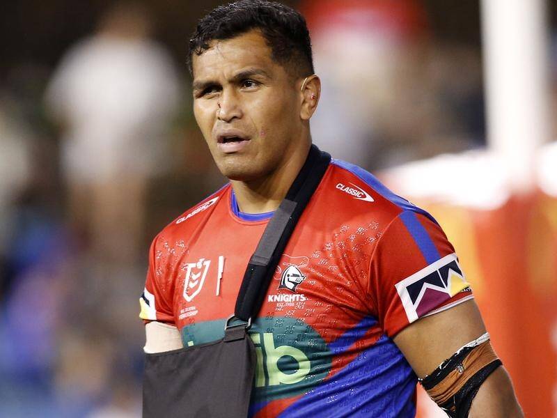 Daniel Saifiti suffered a shoulder injury in Newcastle's 36-20 NRL loss to the unbeaten Dolphins. (Darren Pateman/AAP PHOTOS)