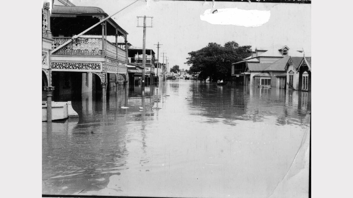 1955 Maitland flood 60th anniversary: Memories of water wall ...